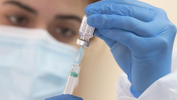La vacuna de Pfizer funciona contra una de las mutaciones más temidas del coronavirus