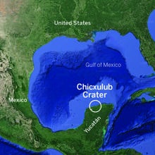 El cráter Chicxulub se encuentra en la península de Yucatán, parte bajo el mar