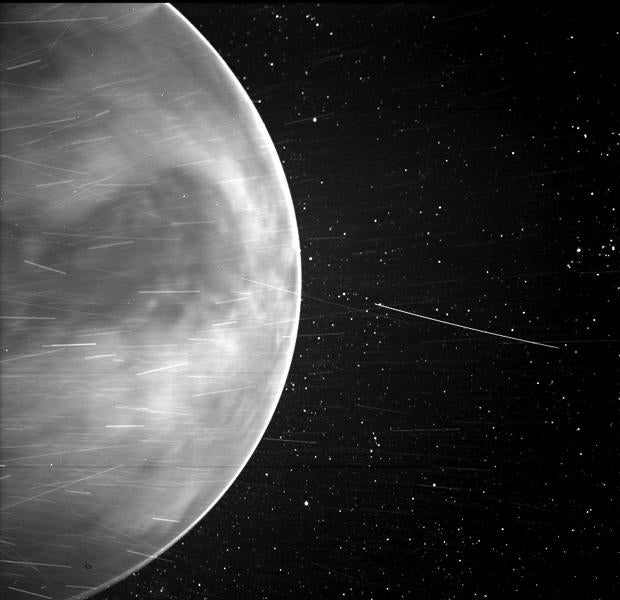 El misterio que guarda la impresionante imagen de Venus captada desde la Parker Solar Probe