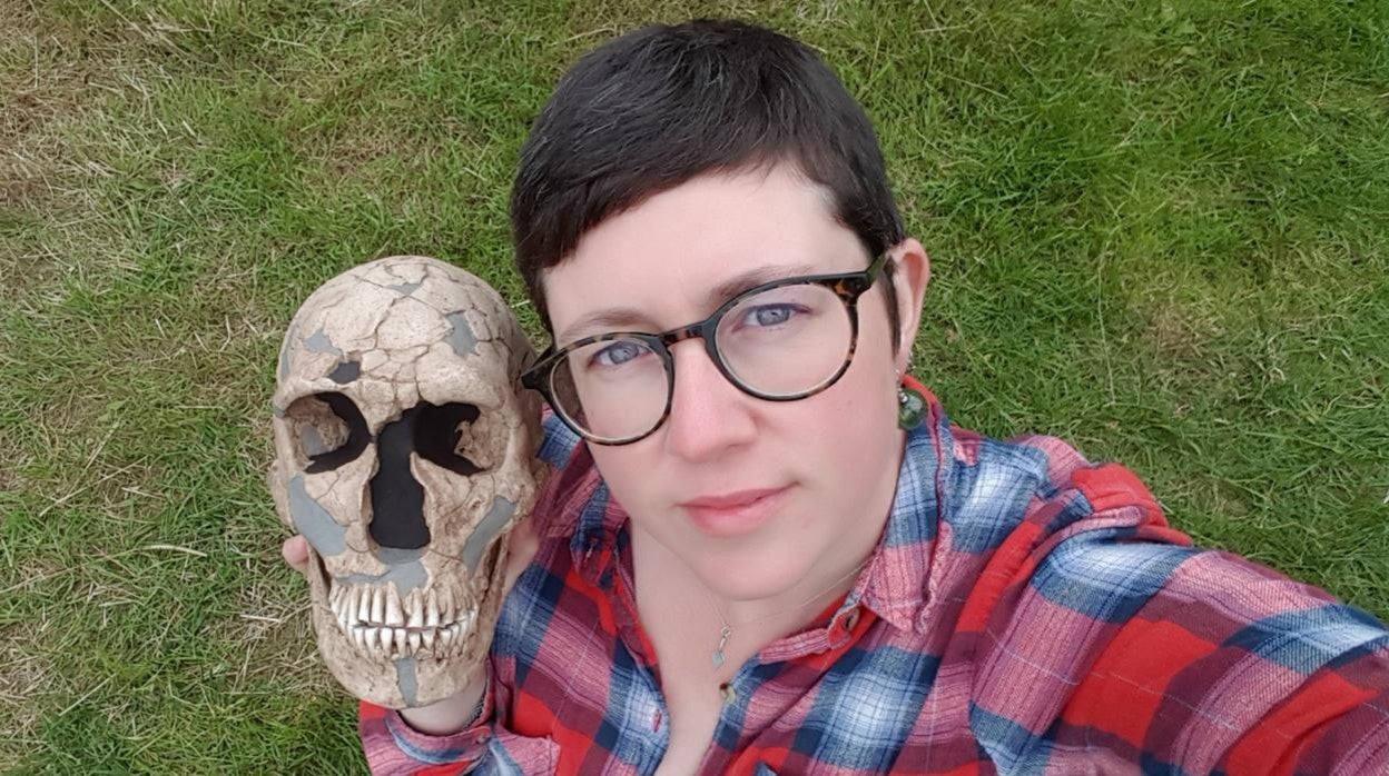 La arqueóloga Rebecca Wragg Sykes