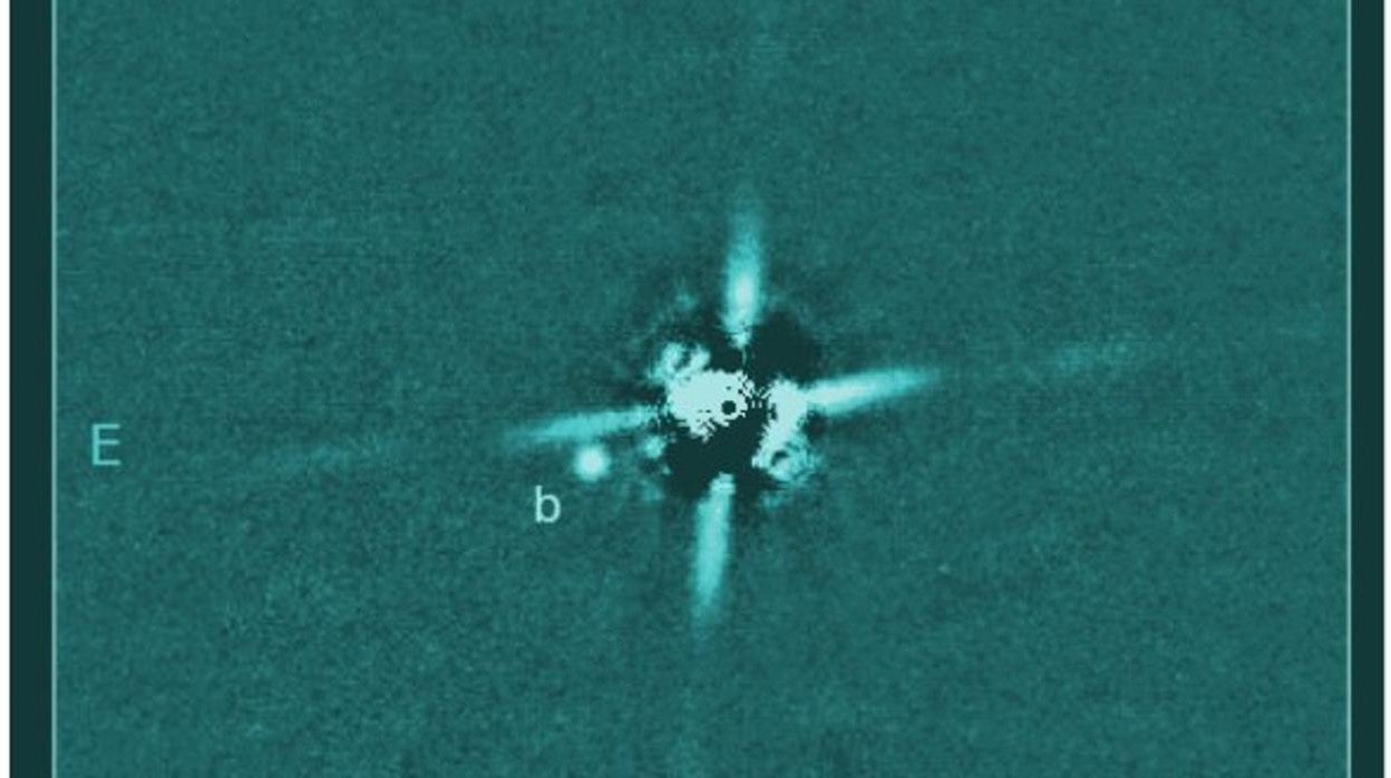 La foto directa del planeta bebé 2M0437b