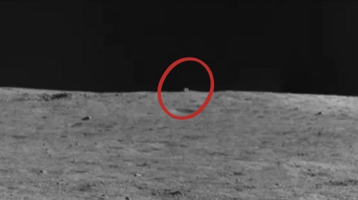 El rover chino Yutu 2 fotografía un extraño &#039;cubo&#039; en la cara oculta de la Luna