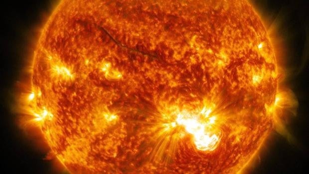 Intensas llamaradas y un 'cañón de fuego': ¿Qué le pasa al Sol?