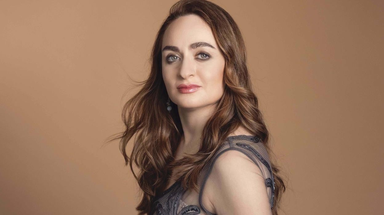 Beatriz Villarroel, astrofísica: «Objetos que desaparecen del cielo pueden  ser restos de otra civilización»