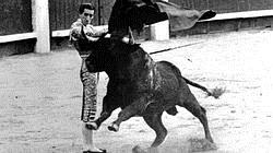 Manolete firmó un contrato por 22.000 pesetas para torear en Murcia en 1942