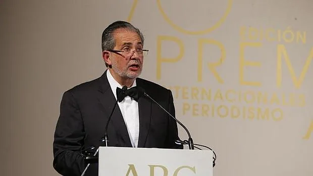 Miguel Henrique Otero, Premio Luca de Tena 2015