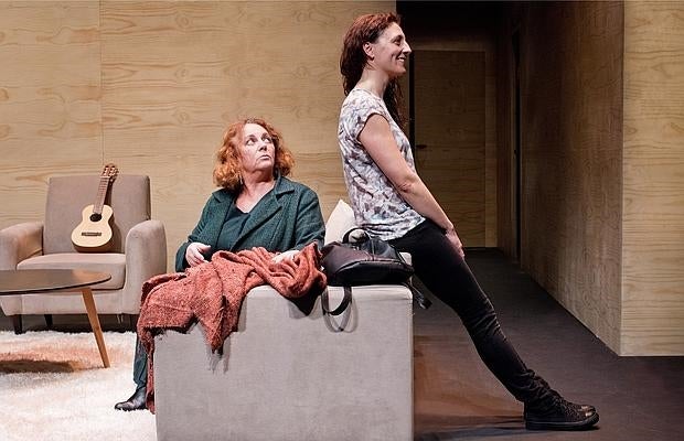 Gloria Muñoz y Nuria Mencía, en una escena de la obra