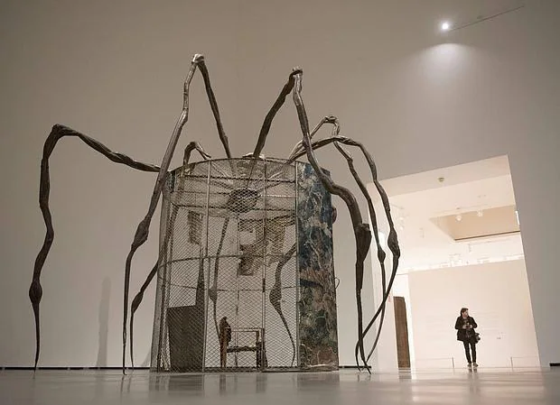 «Araña», Celda de Louise Bourgeois de 1997, expuesta en el Guggenheim de Bilbao