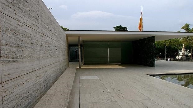 Vista de la Fundación Mies van der Rohe