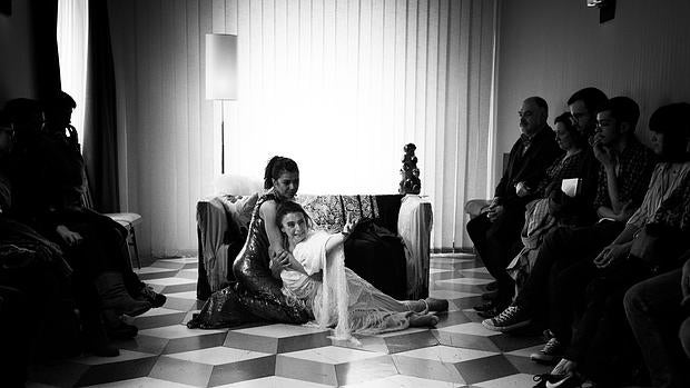 Noemí Rodríguez y Lola Baldrich, en la escena final de «Addio del passato»