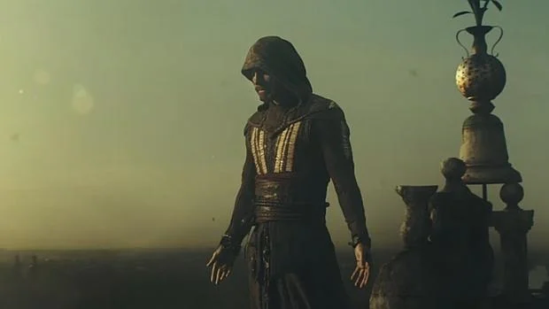 Michael Fassbender en la Giralda en el tráiler de «Assassin's Creed»