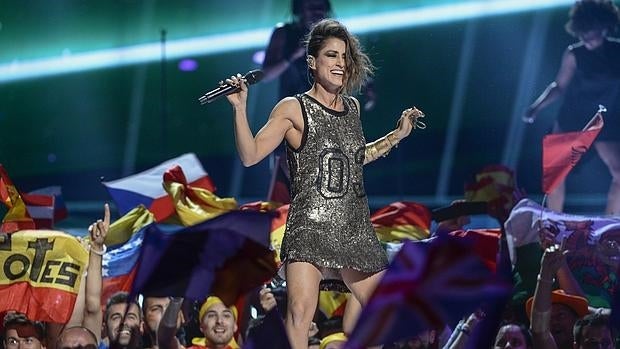 Barei, en su actuación en el festival de Eurovisión