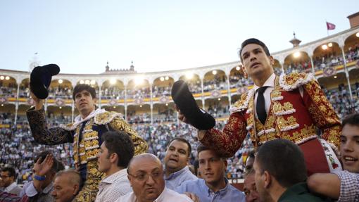 Manzanares, autor de la mejor faena, y López Simón compartieron Puerta Grande en la Beneficencia