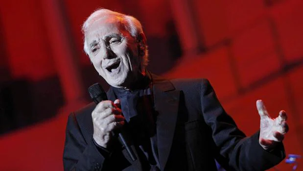 Charles Aznavour, en el concierto en Pedralbes