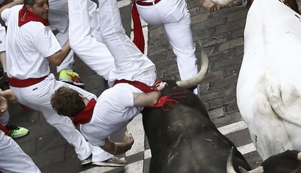 Una ministra india pide a Obama que no vaya a los sanfermines porque son «un evento arcaico»