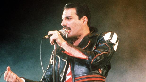 Freddie Mercury en un concierto