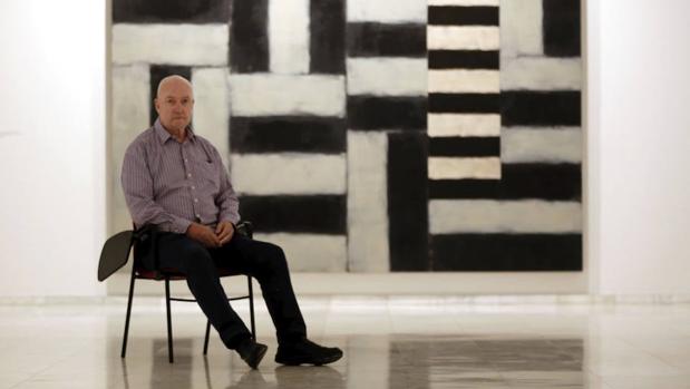 Sean Scully ante su obra «Michael» en el Centro Cultura Bancaja de Valencia