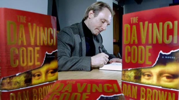 Dan Brown durante una firma de libros