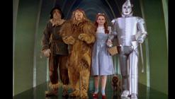 Judy Garland y los actores de «El mago de Oz»