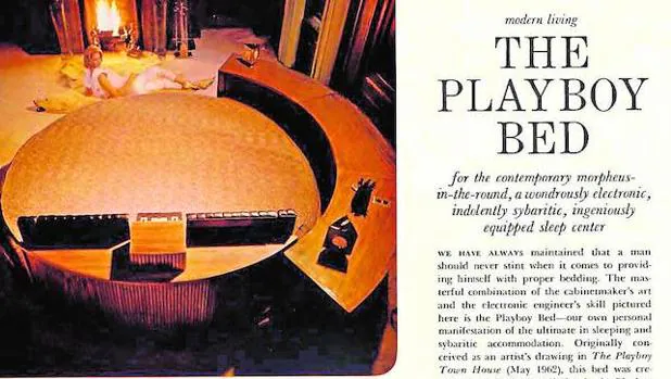 La «Casa Burbuja» construida por Antti Lovag para Pierre Cardin, en una fotografía de «Playboy» (1972)