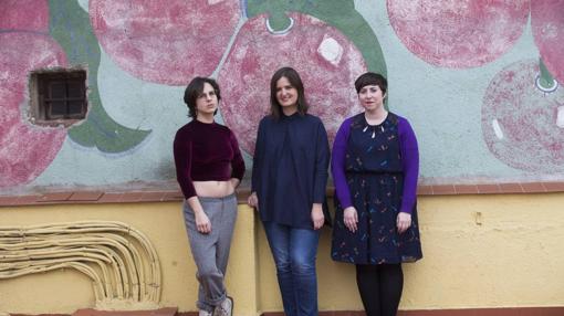 De izquierda a derecha: Cristina Morales, Gabriela Ybarra y Elena Medel