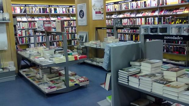 Fotografía del interior de la librería Lé