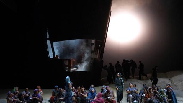 Un momento del montaje de «El holandés errante», a cargo de Alex Ollé, en el Teatro Real