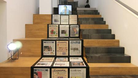 Detalle de «The Press Conference Room»