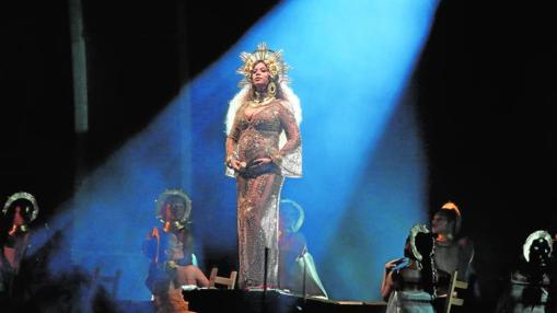 Beyoncé, durante su actuación en la gala