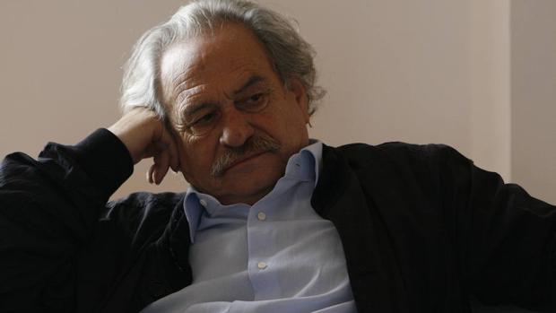 Jannis Kounellis durante un curso en la Fundación Botín, en Santander, en 2009