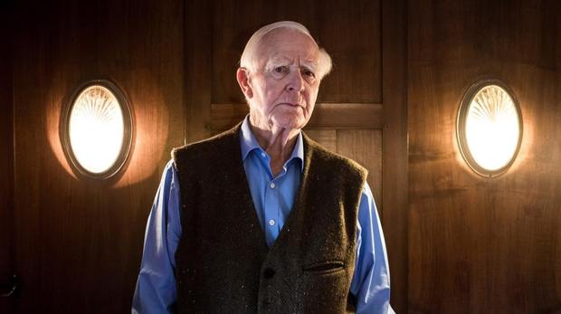 Así recuperó John le Carré a los 85 años a su espía George Smiley