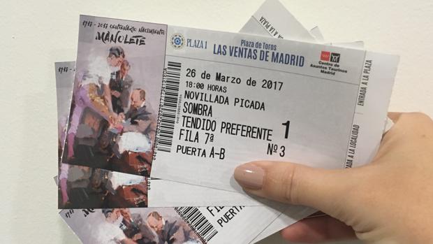 Imagen de Manolete en las entradas de la Monumental