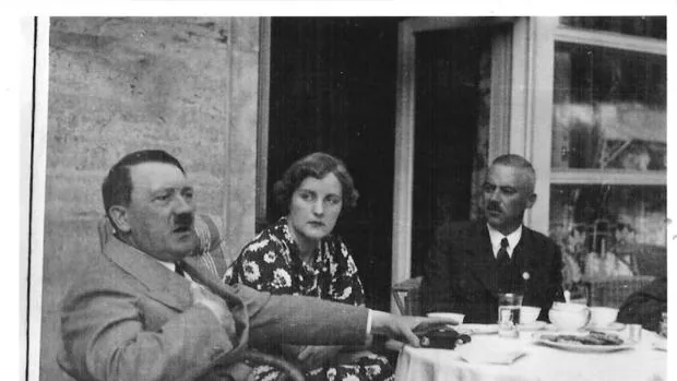 Unity Mitford con Hitler, su gran ídolo