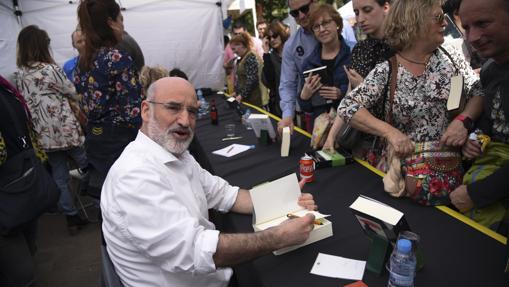 Fernando Aramburu, autor de «Patria», será uno de los protagonistas de la Feria
