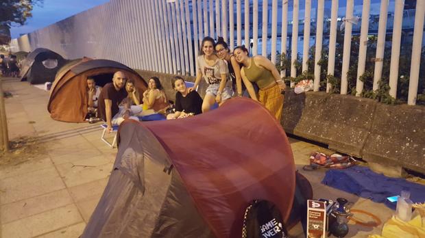 Colas desde el martes para ver a Melendi este sábado en Sevilla