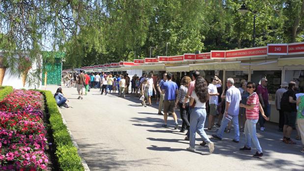 Las ventas en la Feria del Libro de Madrid crecen un 8%