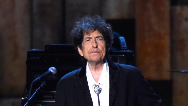 El cantautor Bob Dylan ha sido acusado de plagiar partes de su discurso de aceptación del premio Nobel