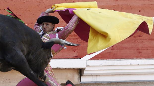 Rafaelillo, épico con los miuras en San Fermín