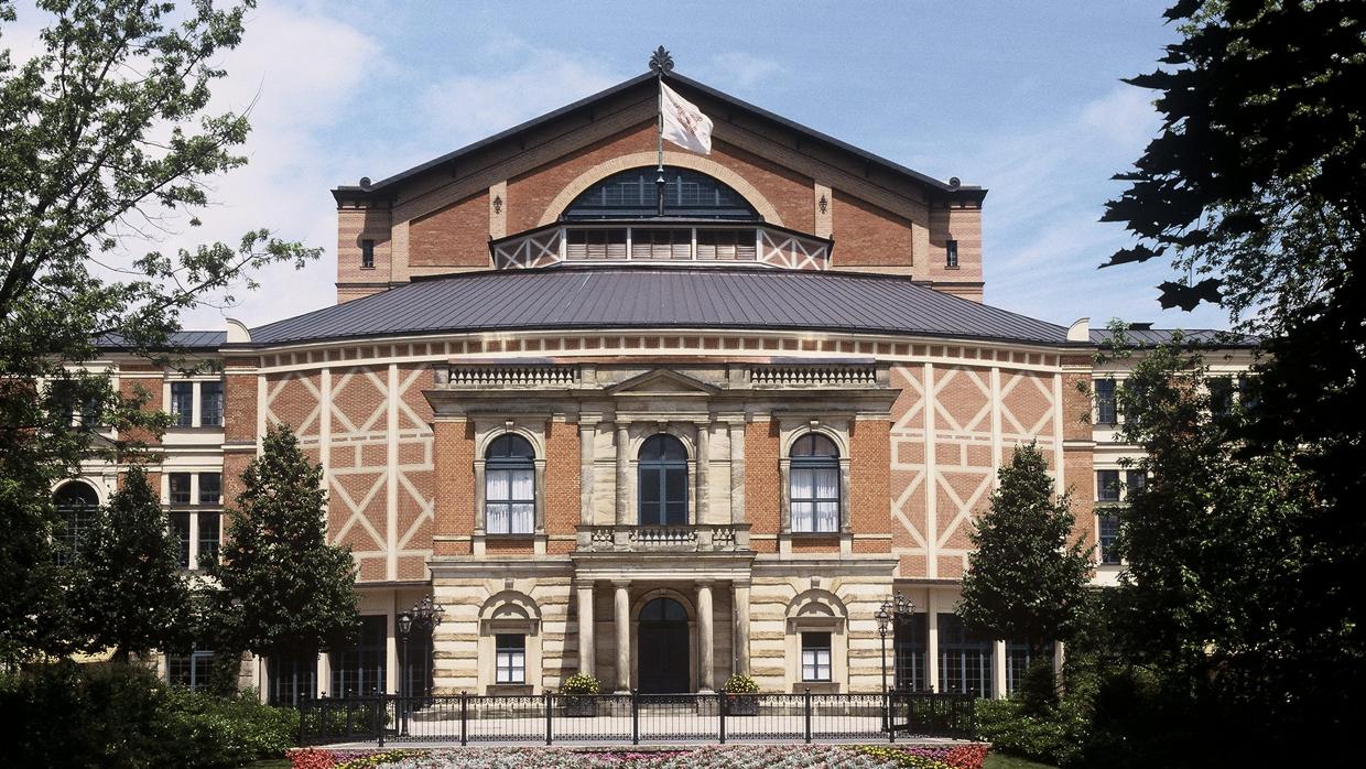 Fachada principal de Festspielehaus de Bayreuth, el teatro construido con las indicaciones de Wagner