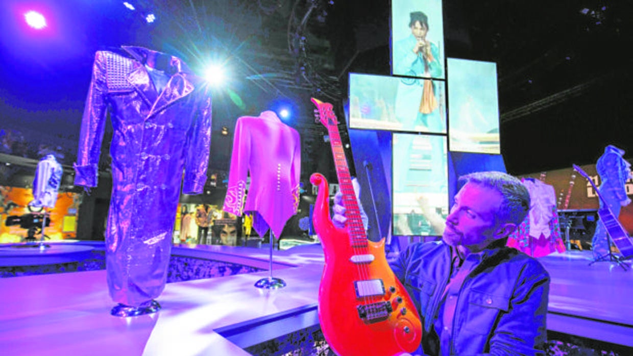 Exposición dedicada a Prince en el O2 Arena de Londres