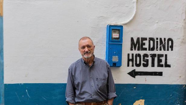 Arturo Pérez-Reverte fotografiado en Tánger, donde presentó «Eva»