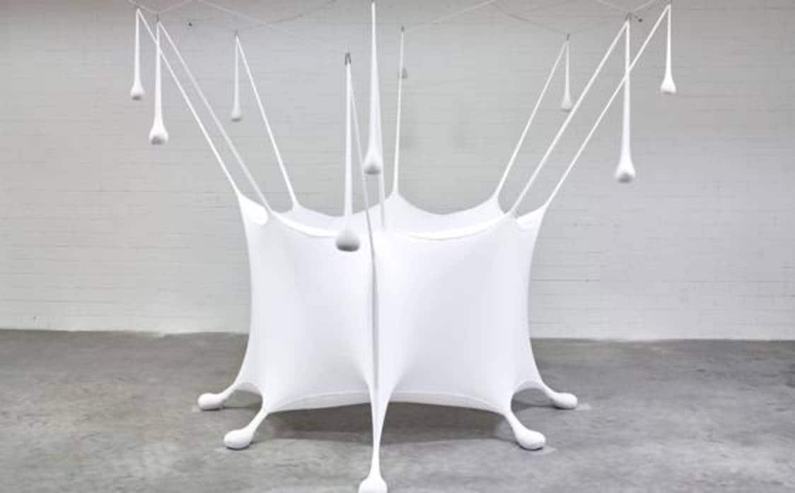 El artista Ernesto Neto dona su obra «Burbuja blanca» al Guggenheim por su XX aniversario