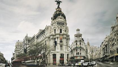 El edificio Metrópoli se alza en la confluencia de la calle Alcalá con Gran Vía