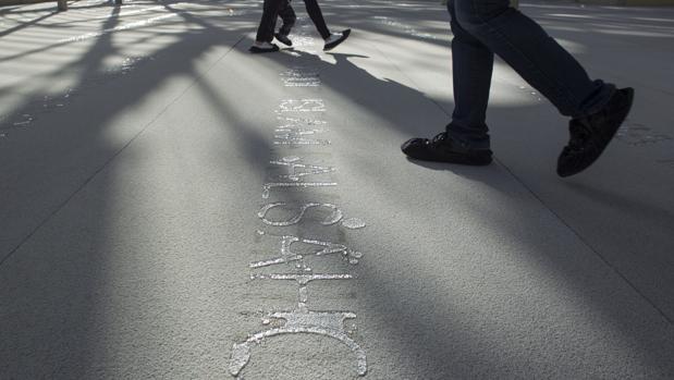 Así funciona el «órgano» del duelo de Doris Salcedo que hace llorar a las piedras en el Retiro