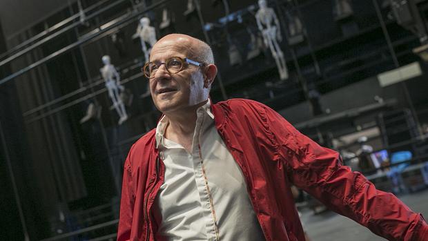 Manuel Llanes, director del teatro Central, recibe el premio Ramón Llull