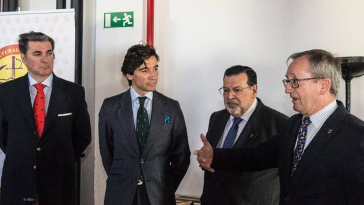 Luis Algarra y Curro Díaz en la entrega de premios de Círculo Taurino de Jaén