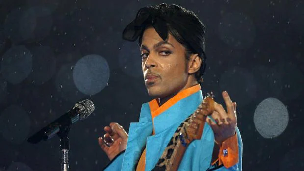 Subastan en eBay los derechos de una de las primeras canciones de Prince