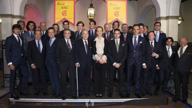 Homenaje a la afición, pilar esencial en la gran Fiesta de los toros