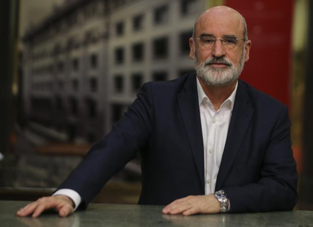 Fernando Aramburu: «Amo la lengua española, es la que me ha construido como persona libre»