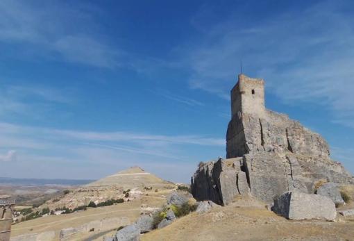 Castillo de Atienza, donde Alfonso VIII fue protegido de niño